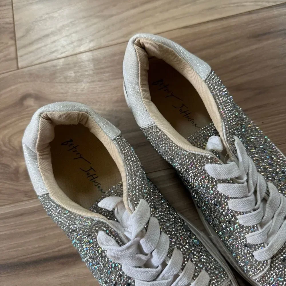 Betsey Johnson Women’s White Silver Sidny Platform Rhinstone Sneaker Size 6.5M